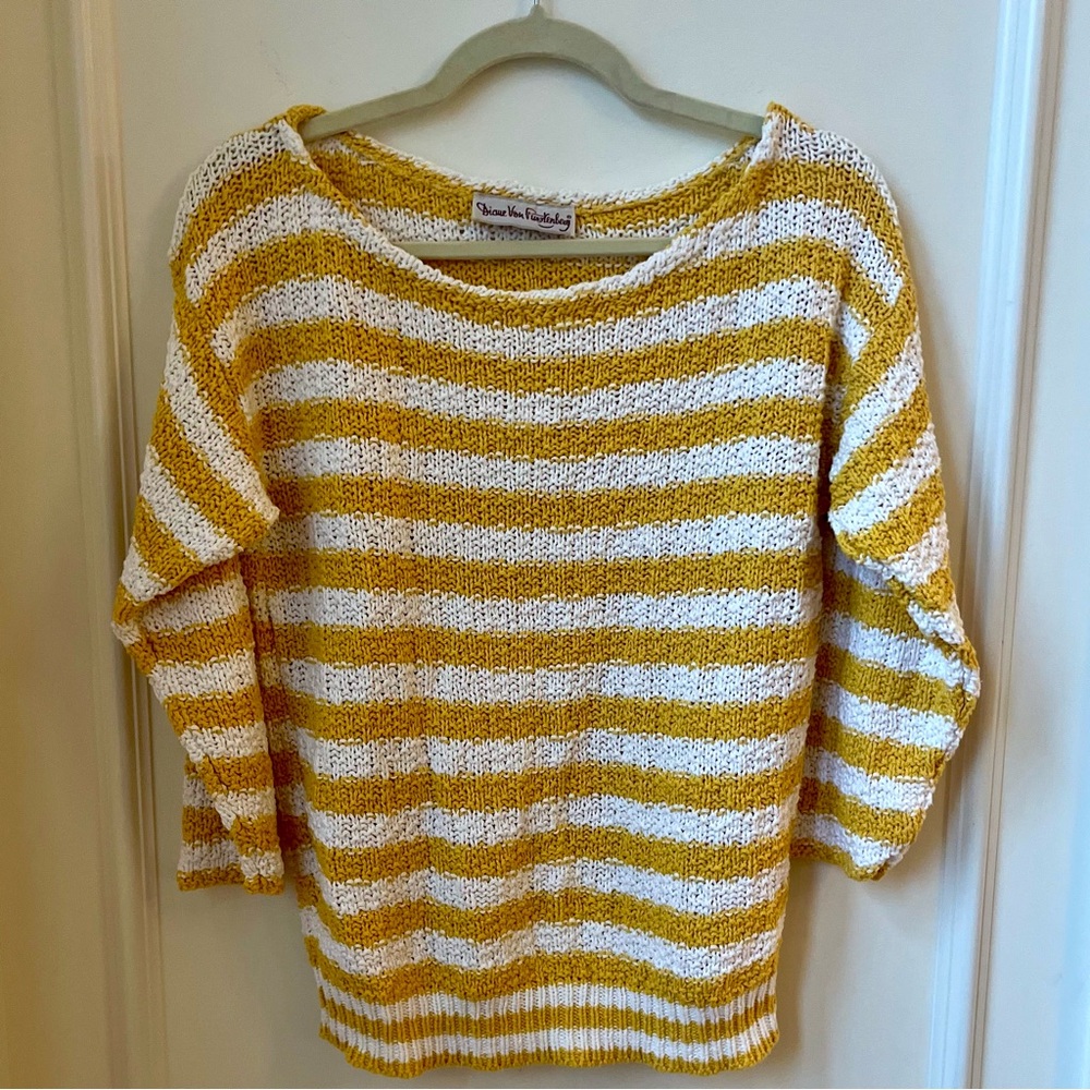 1980s Diane Von Furstenberg DVF Vintage Made In USA Union Tag Sweater Size Small